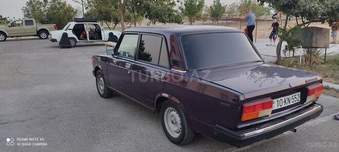 LADA (VAZ) 2107 2002, 4,800 km - 1.6 l - Salyan