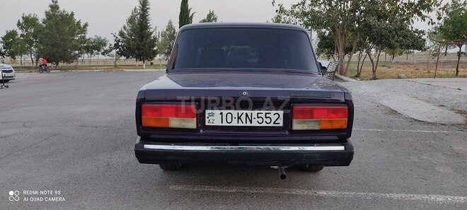 LADA (VAZ) 2107 2002, 4,800 km - 1.6 l - Salyan