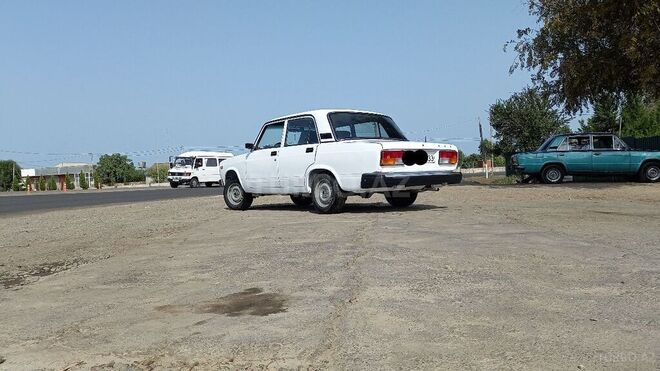 LADA (VAZ) 2107 1982, 355,600 km - 1.6 l - Astara