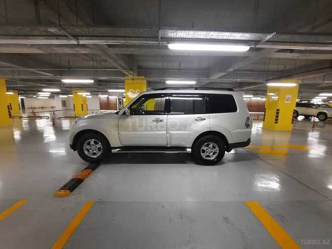 Mitsubishi Pajero 2007, 212,000 km - 3.0 l - Gəncə