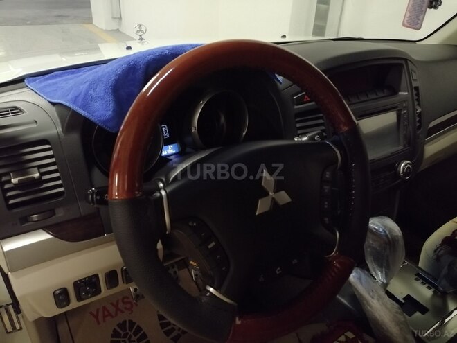 Mitsubishi Pajero 2010, 56,000 km - 3.5 l - Bakı