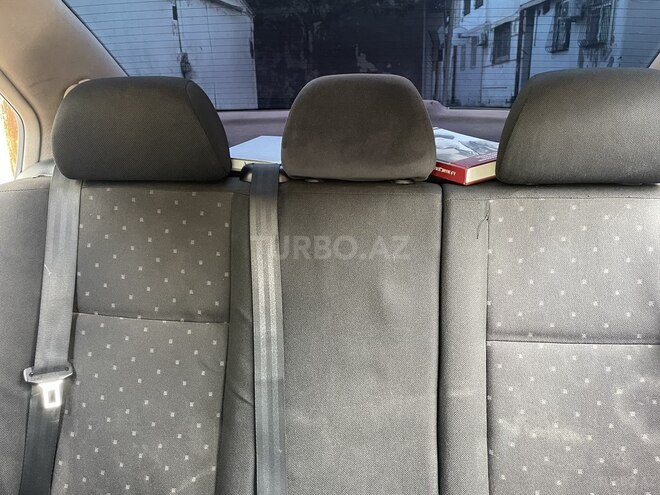 Volkswagen Jetta 2004, 301,000 km - 2.5 l - Bakı