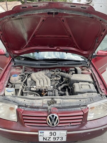 Volkswagen Jetta 2004, 301,000 km - 2.5 l - Bakı