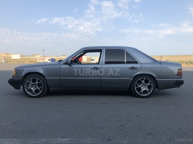 Mercedes E 200 1990, 387,000 km - 2.0 l - Bakı