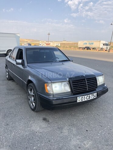 Mercedes E 200 1990, 387,000 km - 2.0 l - Bakı
