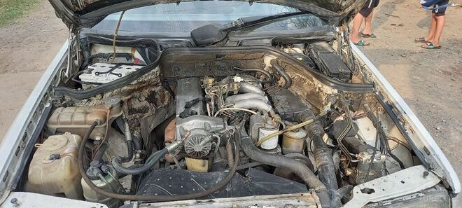 Mercedes E 200 1988, 408,563 km - 2.0 l - Qazax