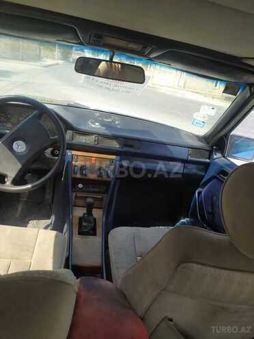 Mercedes E 200 1988, 247,123 km - 2.0 l - Bakı