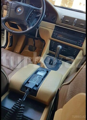 BMW 528 1999, 280,000 km - 2.8 l - Bakı