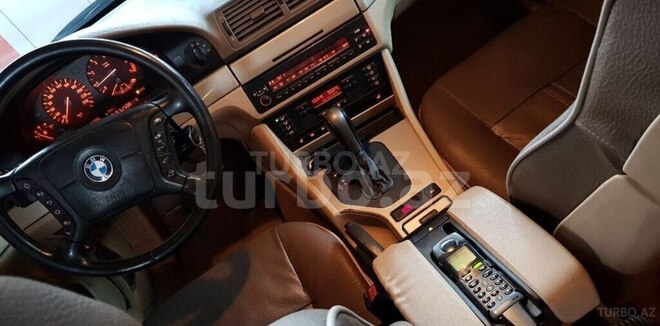 BMW 528 1999, 280,000 km - 2.8 l - Bakı