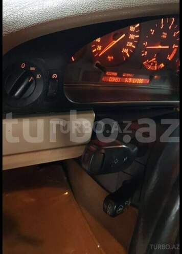 BMW 528 1999, 280,000 km - 2.8 l - Bakı