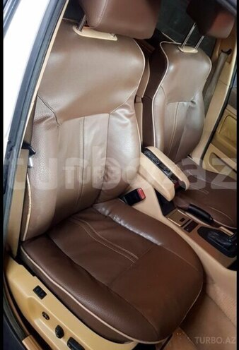 BMW 528 1999, 280,000 km - 2.8 l - Bakı