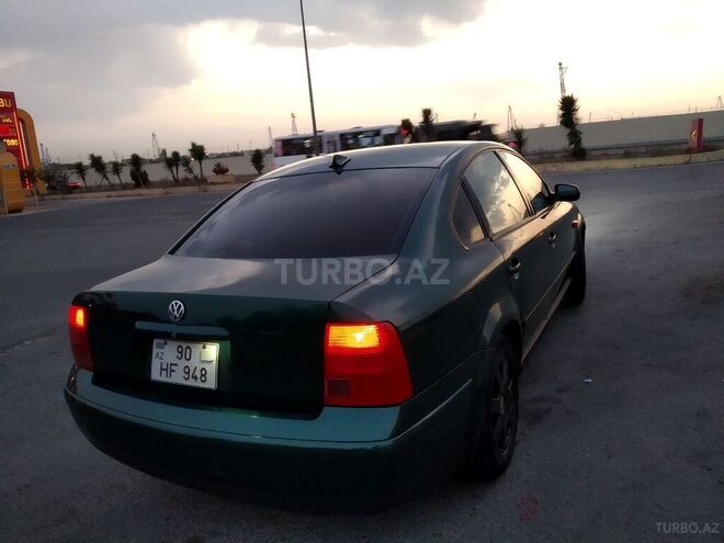 Volkswagen Passat 1999, 328,542 km - 1.8 л - Bakı