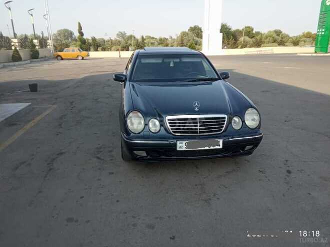 Mercedes E 270 2002, 352,485 km - 0.4 l - Beyləqan