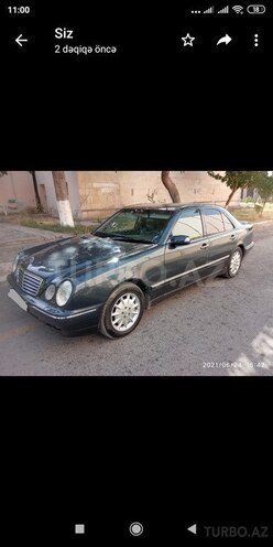Mercedes E 270 2002, 352,485 km - 0.4 l - Beyləqan