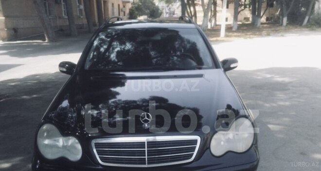 Mercedes C 270 2001, 405,700 km - 2.7 l - Bakı