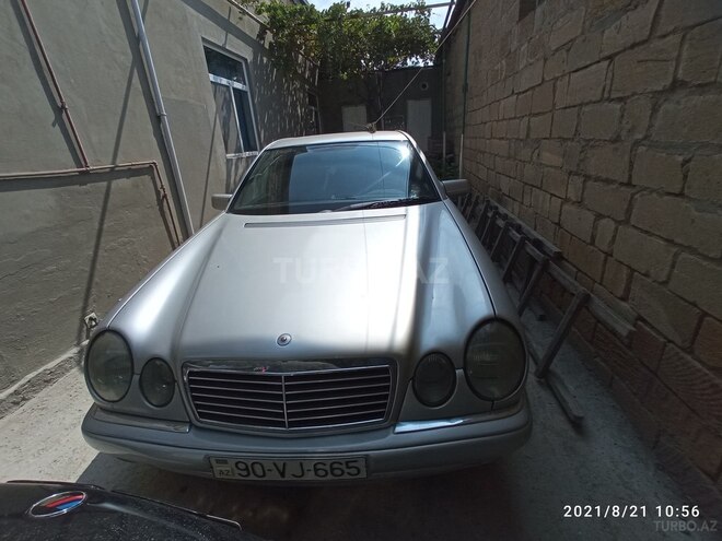 Mercedes E 240 1998, 440,000 km - 2.4 л - Bakı