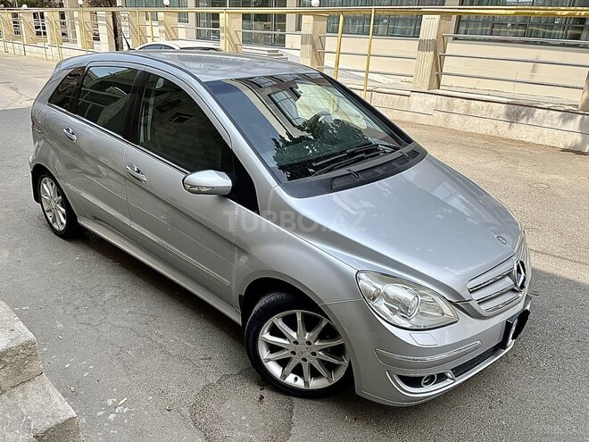 Mercedes B 170 2007, 107,000 km - 1.7 l - Bakı