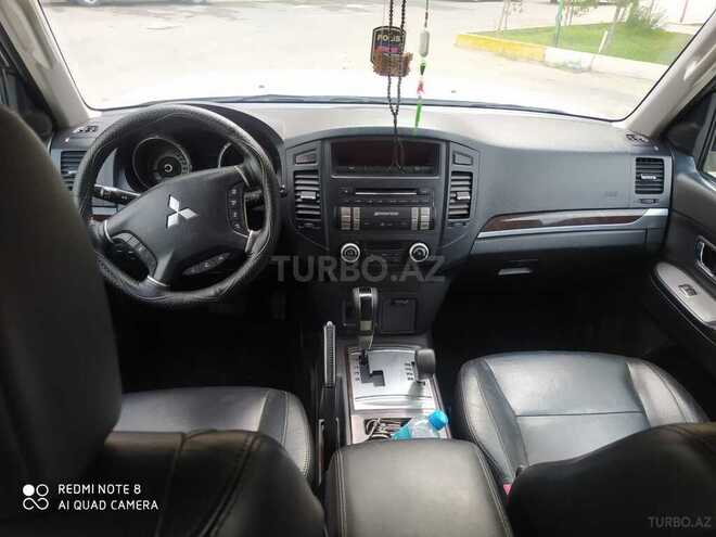 Mitsubishi Pajero 2010, 218,000 km - 3.5 l - Bakı
