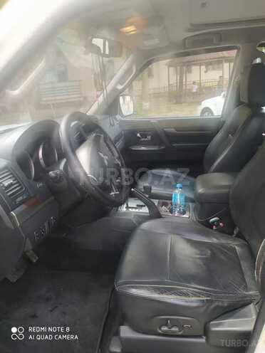 Mitsubishi Pajero 2010, 218,000 km - 3.5 l - Bakı