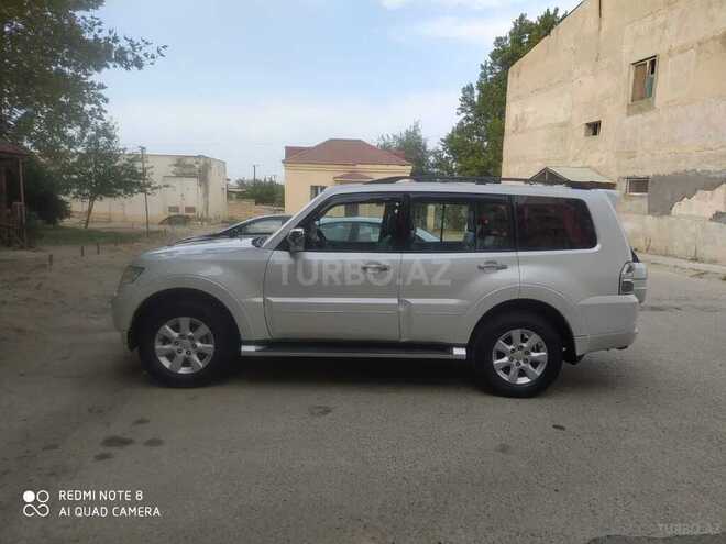 Mitsubishi Pajero 2010, 218,000 km - 3.5 l - Bakı