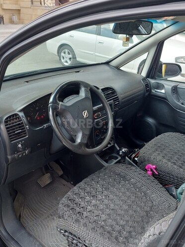 Opel Zafira 1999, 310,000 km - 1.8 л - Bakı