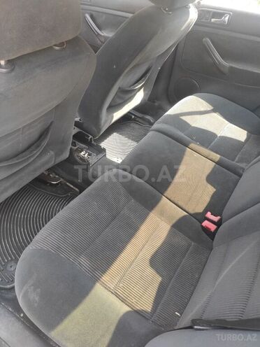Volkswagen Jetta 2001, 487,631 km - 1.8 l - Gəncə