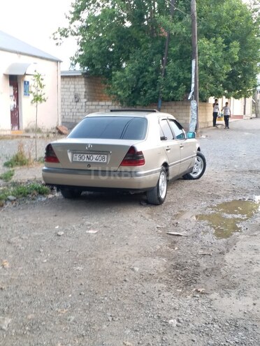 Mercedes C 220 1995, 220,000 km - 2.2 l - Şəmkir