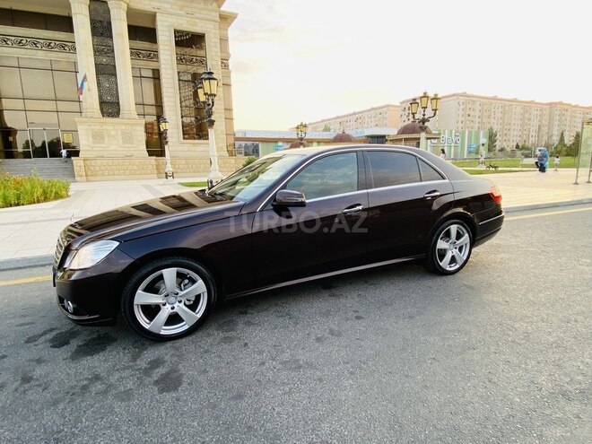Mercedes E 220 2010, 193,000 km - 2.2 л - Bakı