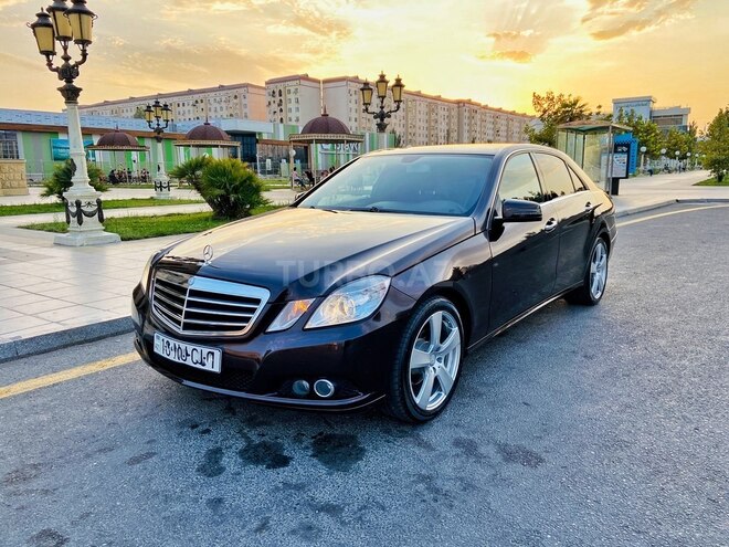 Mercedes E 220 2010, 193,000 km - 2.2 л - Bakı