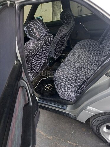 Mercedes C 180 1995, 282,000 km - 1.8 л - Quba