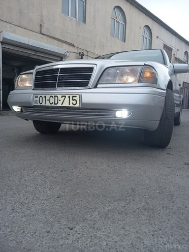 Mercedes C 180 1995, 282,000 km - 1.8 л - Quba