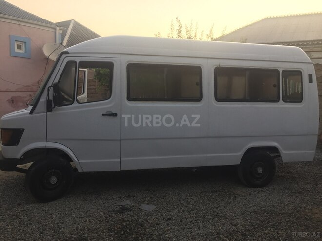 Mercedes 208 D 1991, 222,232 km - 2.2 л - Bakı