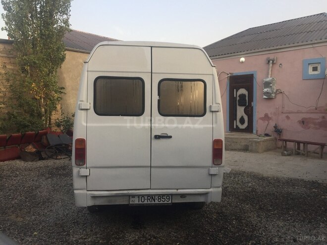 Mercedes 208 D 1991, 222,232 km - 2.2 л - Bakı