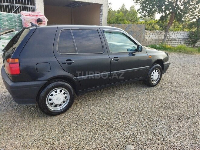 Volkswagen Golf 1994, 278,035 km - 1.6 л - Qazax