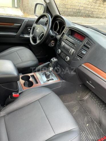 Mitsubishi Pajero 2007, 190,000 km - 3.0 l - Bakı