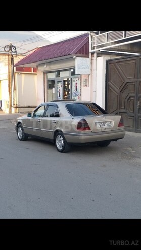 Mercedes C 220 1995, 240,000 km - 2.2 l - Şəmkir