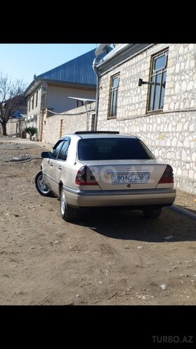 Mercedes C 220 1995, 240,000 km - 2.2 l - Şəmkir