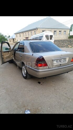 Mercedes C 220 1995, 240,000 km - 2.2 l - Şəmkir