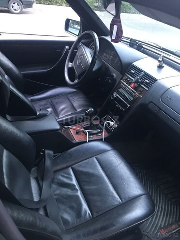 Mercedes C 180 1997, 450,000 km - 1.8 л - Yevlax