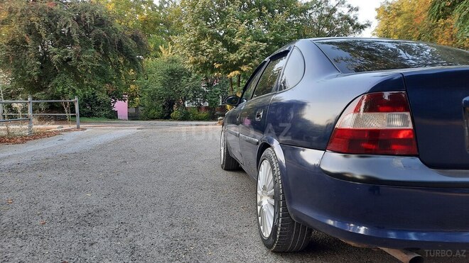 Opel Vectra 1998, 444,000 km - 1.6 l - Qəbələ