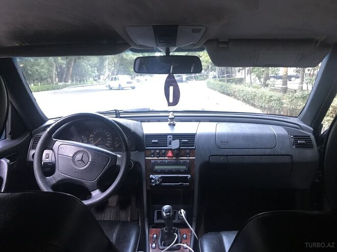 Mercedes C 180 1997, 450,000 km - 1.8 л - Yevlax