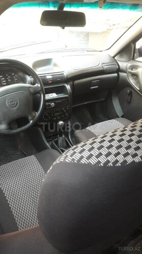 Opel Astra 1995, 4,023,353 km - 1.6 л - Xırdalan