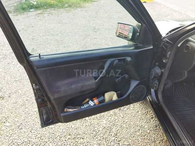 Volkswagen Golf 1994, 278,132 km - 1.6 л - Qazax