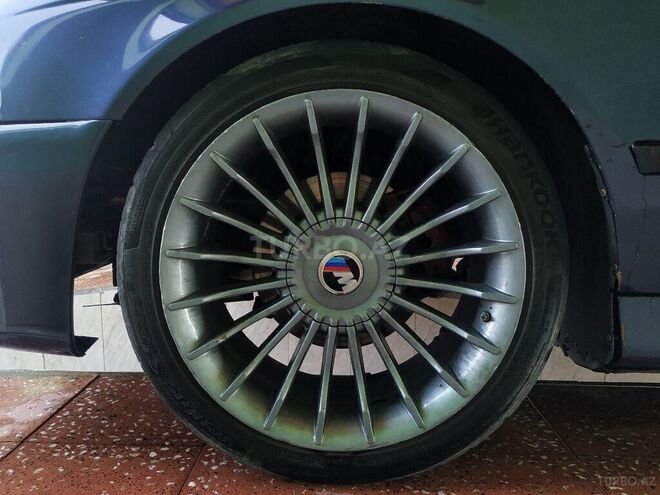 BMW 528 1998, 360,000 km - 2.8 l - Göyçay