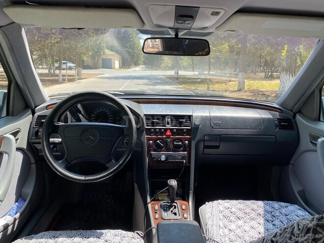 Mercedes C 240 1998, 291,500 km - 2.4 l - Sumqayıt