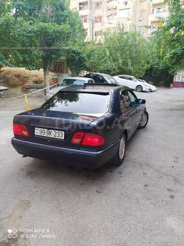 Mercedes E 230 1998, 448,000 km - 2.3 л - Bakı