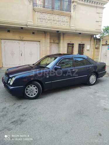 Mercedes E 230 1998, 448,000 km - 2.3 л - Bakı