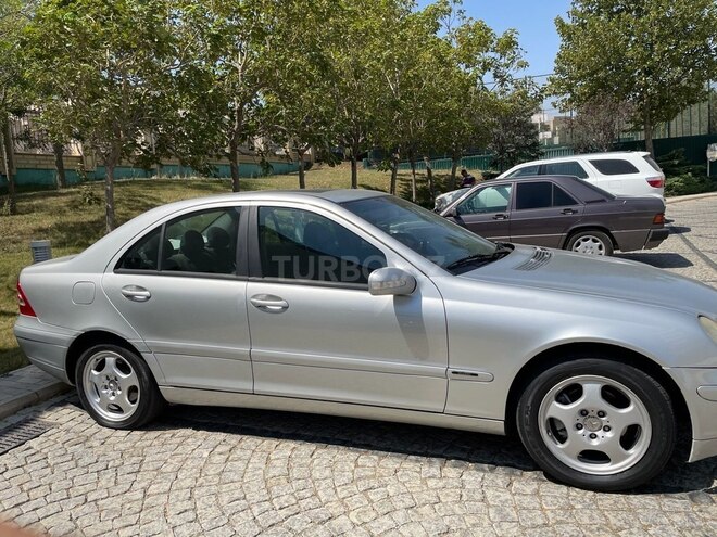 Mercedes C 180 2001, 291,000 km - 2.0 l - Bakı