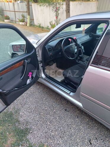 Mercedes C 240 1998, 237,000 km - 2.4 l - Masallı