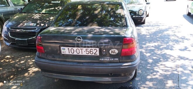 Opel Astra 1995, 250,000 km - 1.7 l - Bakı